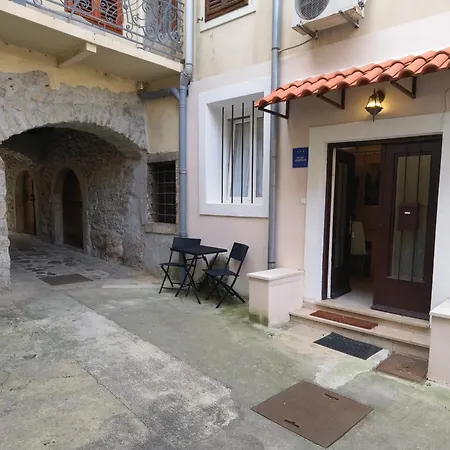 Appartement Zlatko , Steps To The Sea Opatija