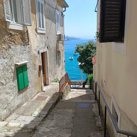Appartement Zlatko , Steps To The Sea Opatija