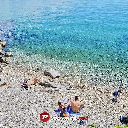 Zlatko , Steps To The Sea Апартаменты *