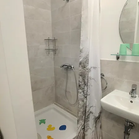 Zlatko , Steps To The Sea Апартаменты Опатия